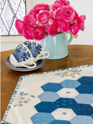 Toodle Pip Table Topper