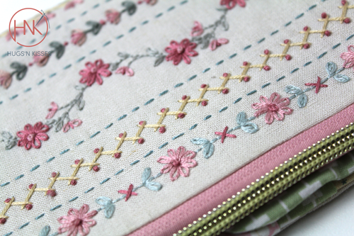 Affair-able Essentials Zip Pouch