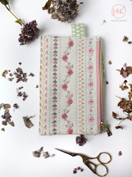 Affair-able Essentials Zip Pouch