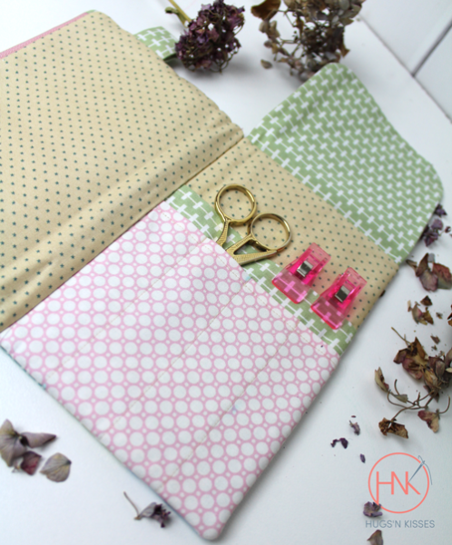 Affair-able Essentials Zip Pouch