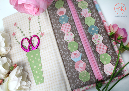 Holus Bolus Needlebook
