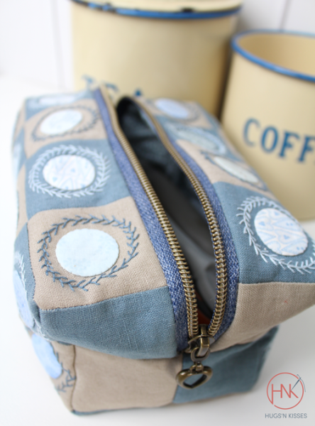 Mini Spot-On Box Pouch
