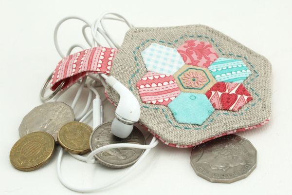 Hexie Club - Mini Keyring Pouch Kit