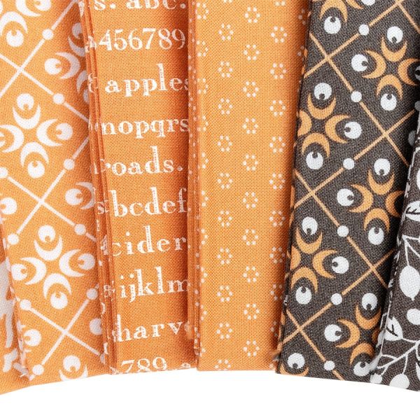 Pumpkins & Blossoms Fat Quarter Bundle