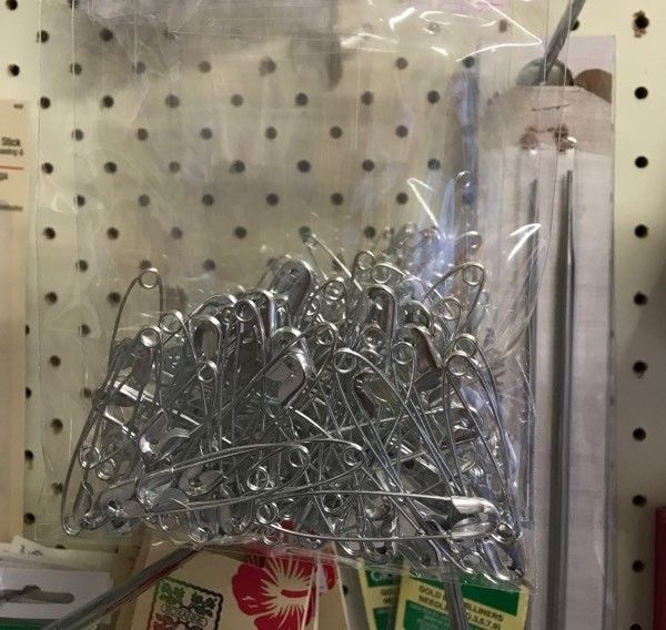 Safety Pins (Curved)