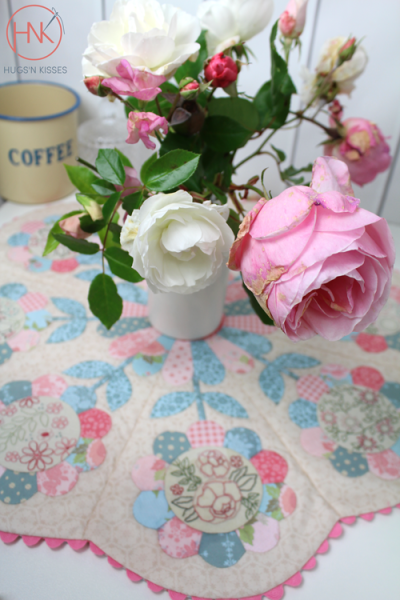 Quite Contrary Table Topper