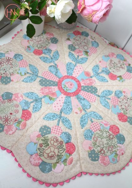Quite Contrary Table Topper